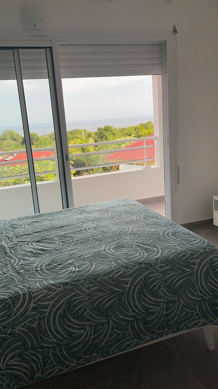 Vue complémentaire d’une chambre de la Villa Outaouis