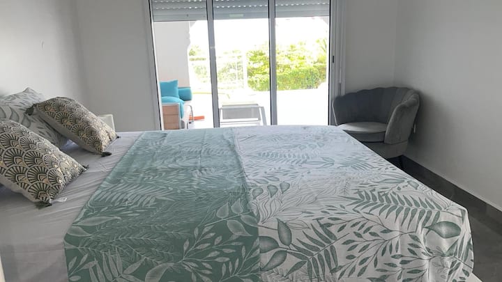 Détail d’une deuxième chambre de la Villa Outaouis